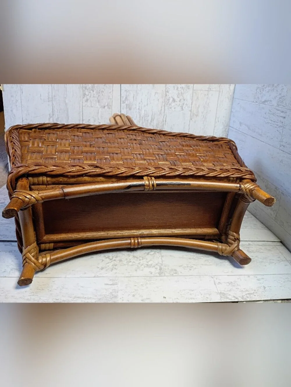VTG Coastal FarmhWicker & Bamboo Handle  Magazine Newspaper Holder Storage Baske